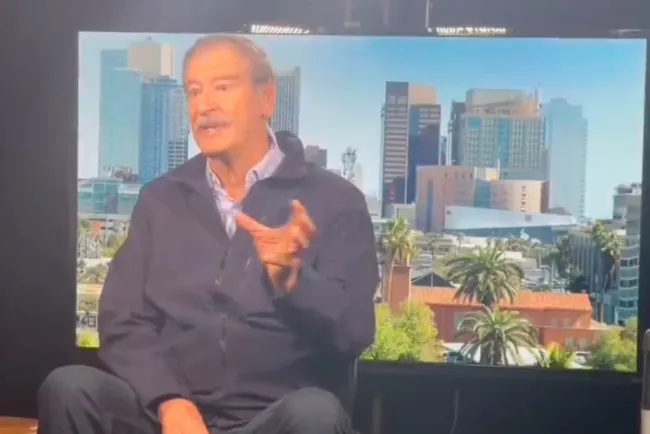 Gritan “mentiroso” y “traidor” a Vicente Fox en Arizona