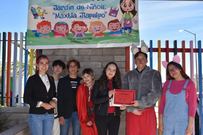 Llevan monólogo “Lobo Feroz” a jardín de niños