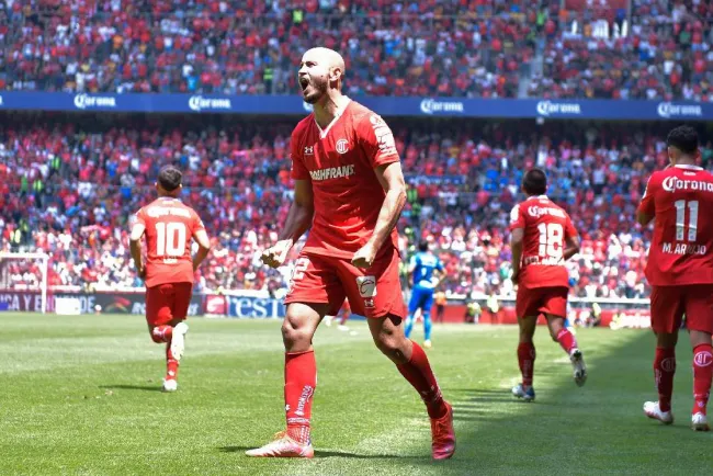 Toluca supera a Tigres