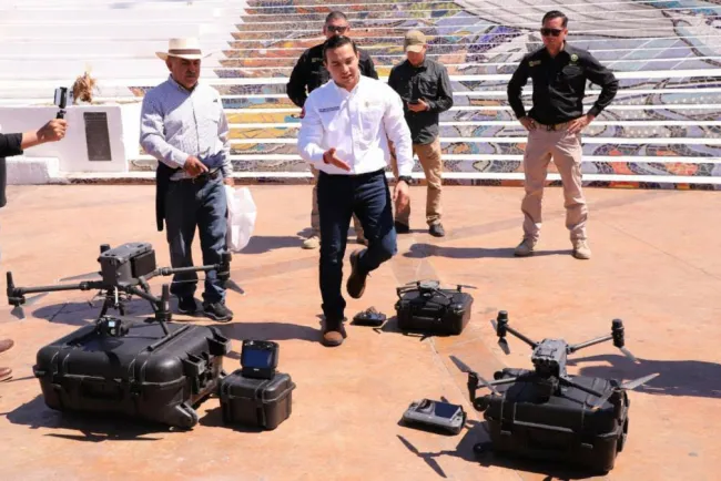 Presenta Protección Civil Sonora Escuadrón de Drones