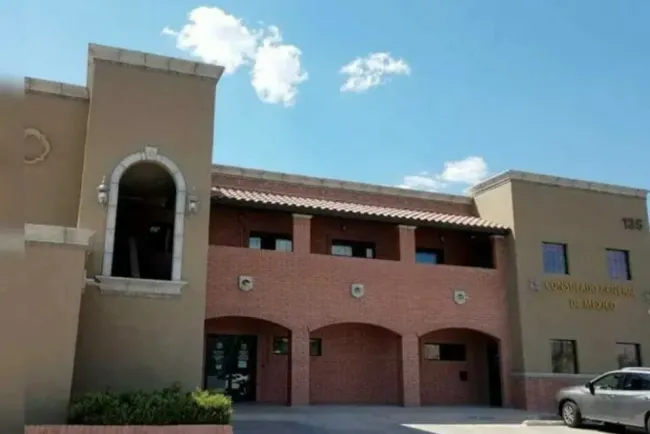 Continúa Consulado de México en Nogales, Arizona con vacunaciones