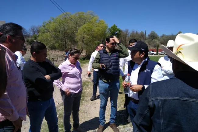 Califica Alcalde de Ímuris como positiva reunión por vías del tren