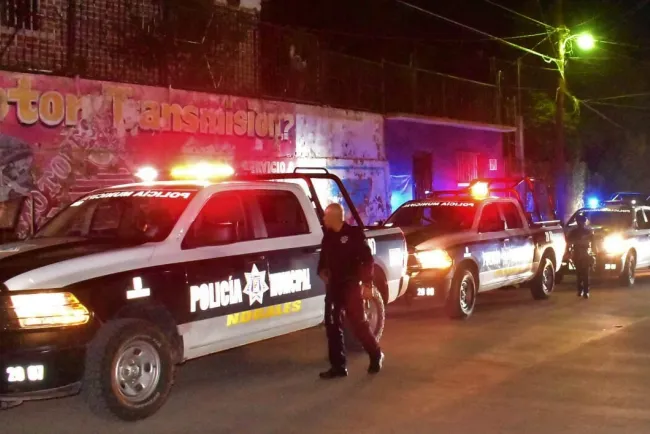 Agreden a su tía y sale buscar ayuda