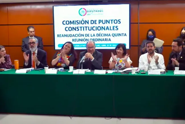 Aprueban diputados jornada laboral a 40 horas semanales