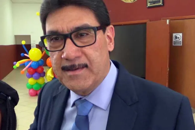 Pide alcalde confianza a proyecto de semaforización inteligente