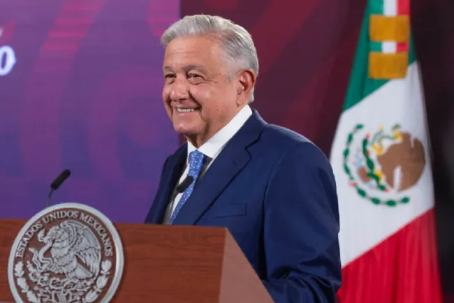 AMLO descarta crisis económica en México, avizora una externa en 2025
