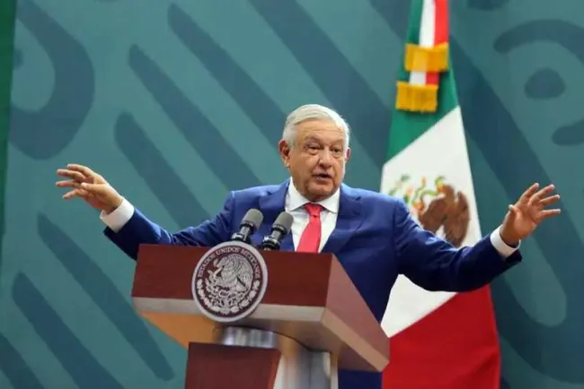 Acusa AMLO que contenedor procedente de China venía con fentanilo
