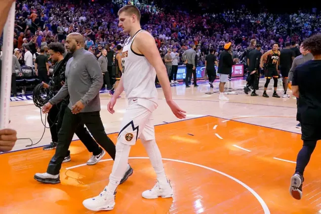 Jokic evade suspensión