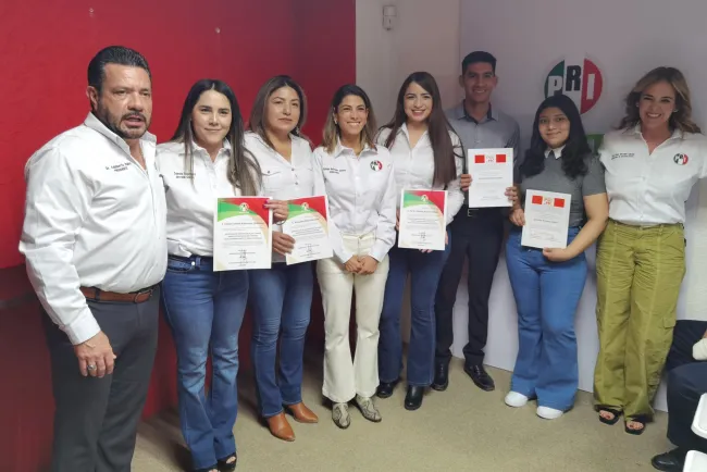 Sylvana Beltrones toma protesta a Secretaría de Gestión Social