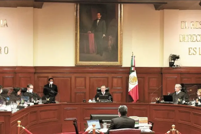 Planea AMLO que ciudadanos elijan a ministros con reforma