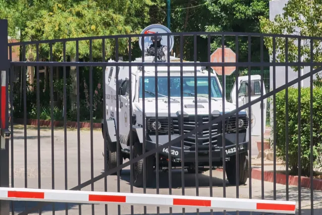 Pide Alcalde mantener la calma por operativos