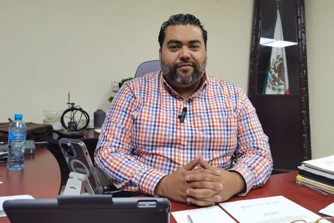 Ofrecen trámites de licencia de conducir a los mexicanos en Phoenix