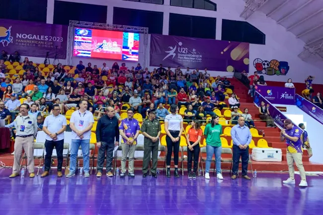 Da Alcalde bienvenida a jugadoras en inauguración