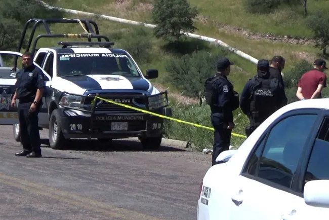 Despojan a persona de su vehículo