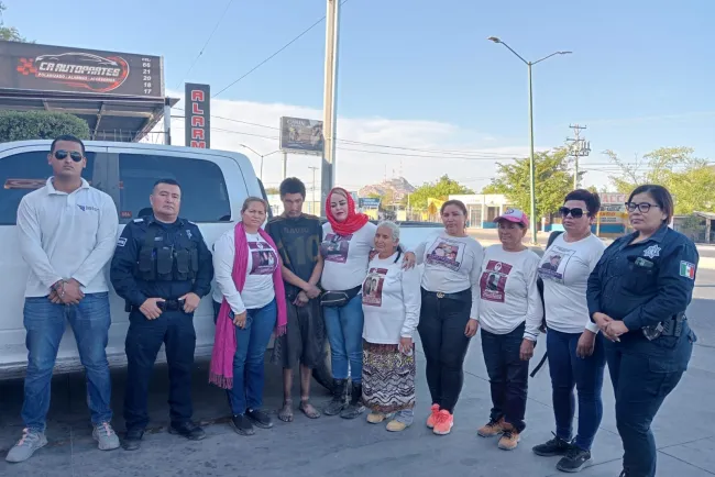 Logran Madres Buscadoras de Sonora regresar a joven a casa