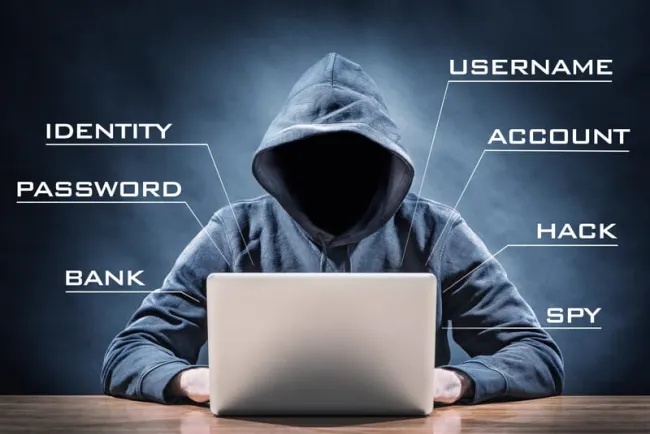 Atacan infraestructuras críticas de EU; responsabilizan a China