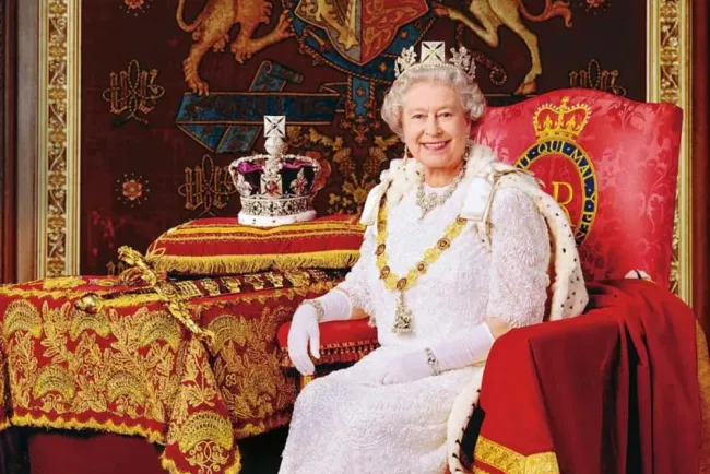 Revelan archivos del FBI que había planes de atentado contra Isabel II