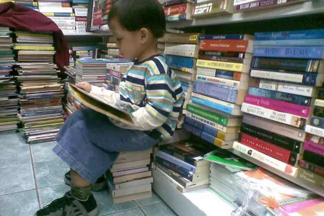 Ofrecen un gran arcevo de lectura para niños