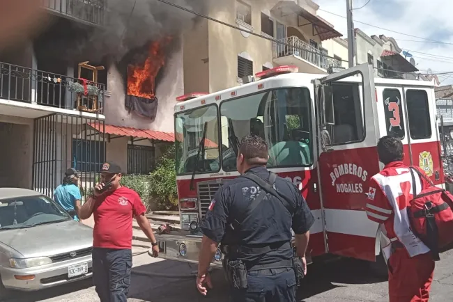 Destruye vivienda incendio en la San Miguel