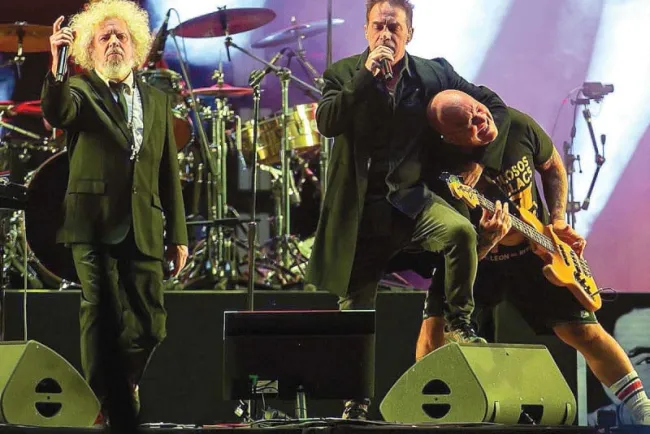 Los Fabulosos Cadillacs enloquecen a los mexicanos