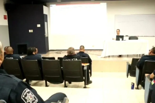 Tienen policías capacitación sobre violencia familiar y de género
