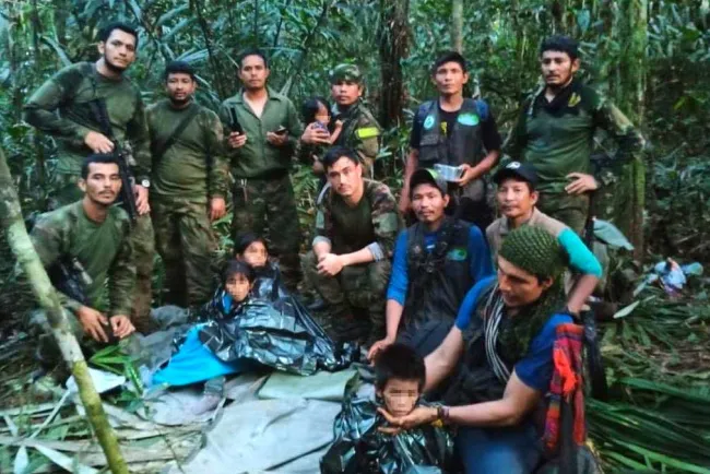 Niños que sobrevivieron 40 días en la selva de Colombia se recuperan