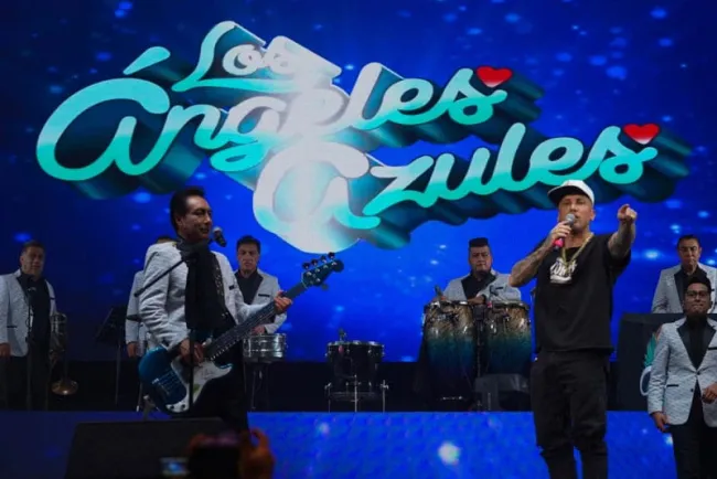 Los Ángeles Azules pausan el tango y bailan con cumbia