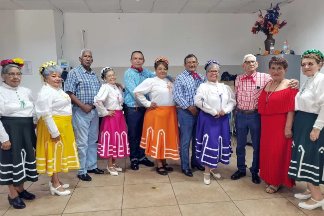 Conmemora DIF Nogales a adultos mayores