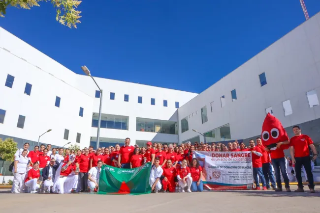 Marchan para concientizar sobre la donación de sangre