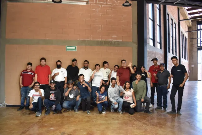 Conocen alumnos de CAM 1 y 43 actividades del FARO