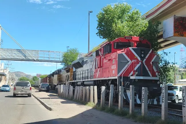 Atraen obras de infraestructura otras inversiones: Secretaria de Economía