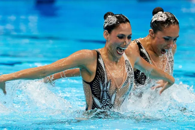 Regresa Conade becas a nadadoras