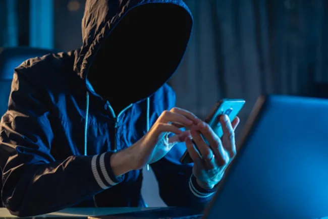 Como evitar hackeo en redes sociales y robo de identidad