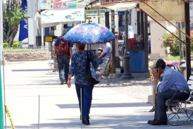 Van 15 casos por deshidratación y 2 golpes de calor en Hermosillo