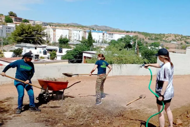 Integran a niños en actividades constructivas