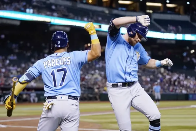 Rays se quedan con el tercero