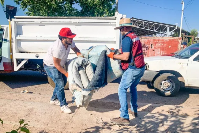 Llevan programa de descacharre a Las Bellotas