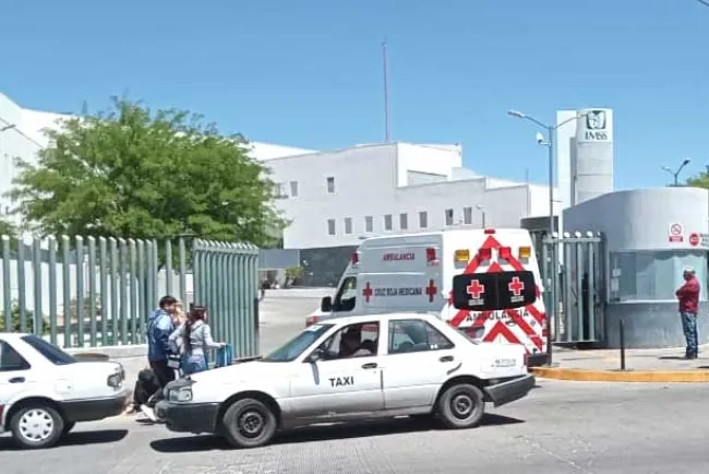 Hospitalizan de gravedad a hombre por atropellamiento