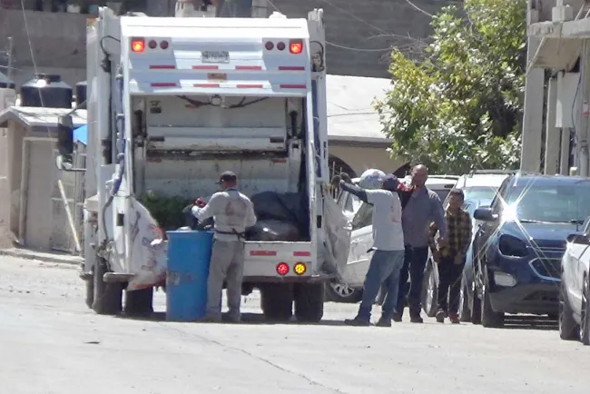 Cumple Servicios Públicos con rutas de recolección de basura