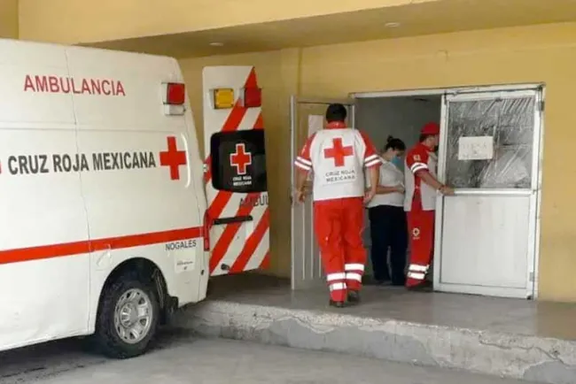 Golpean a dos en diferentes lugares de la ciudad