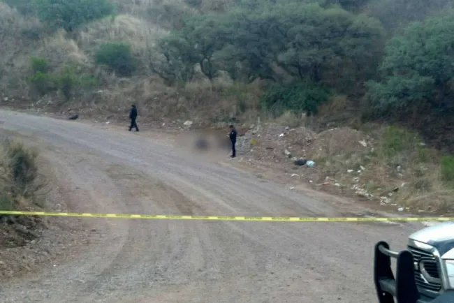 Localizan cuerpo sin vida tendido en la calle