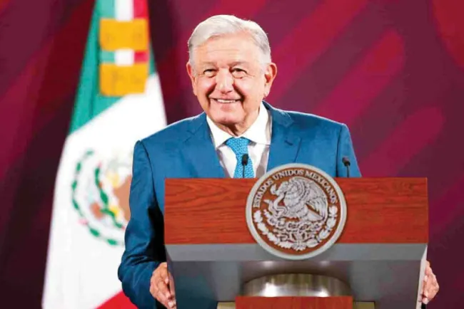 Dice López Obrador que ‘espectaculares no funcionan’