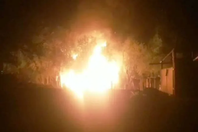 Desalojan a punta de pistola a invasores de terrenos