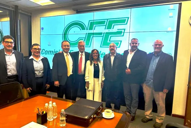 Exponen Gobernador y Alcalde necesidades ante Manuel Bartlett