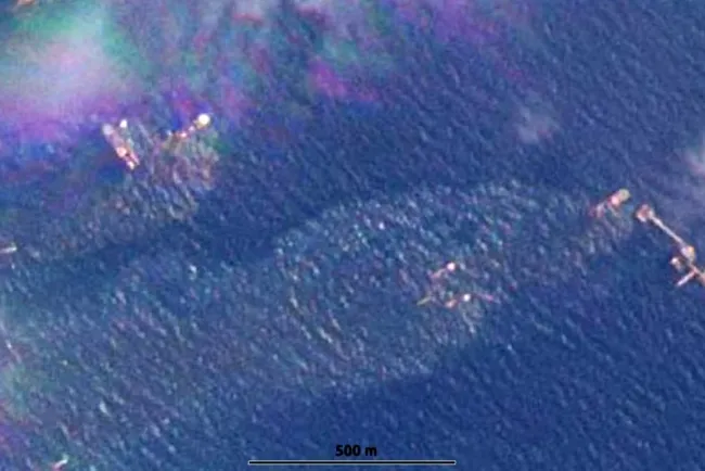 Denuncian ONG un derrame de crudo en Golfo de México