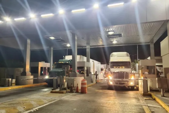 Se busca poner orden con desalojo de casetas de cobro: Durazo