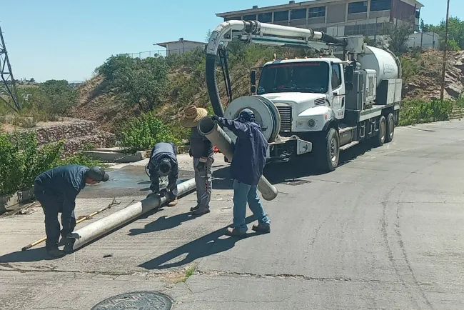 Multiplica acciones el Oomapas con máquina de desazolve