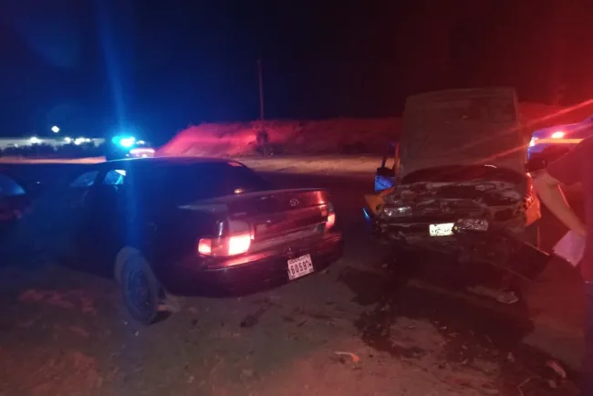 Taxista resulta herido tras choque en puente Encinas