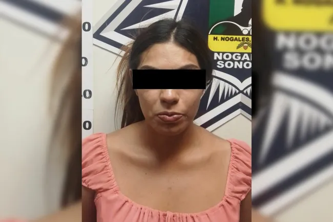 Conductora ebria provoca choque