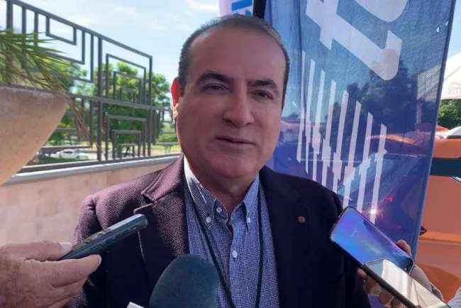 Renuncia el titular de COVES